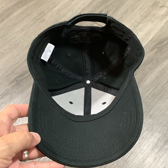 Universal Studios All Black Flocked & Embroidered SnapBack Baseball Cap - Picture 6 of 9